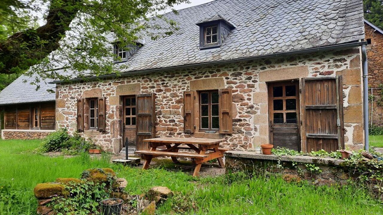 maison 5 pièces 172 m2 à vendre à Lafage-sur-Sombre (19320)