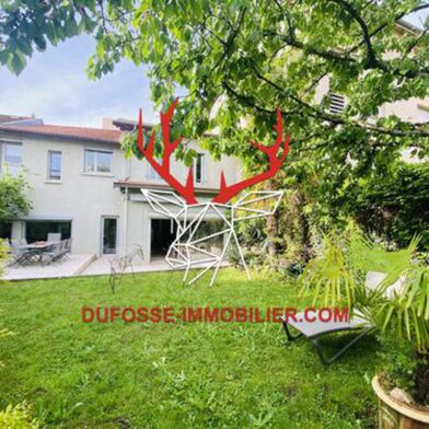 Maison 6 pièces 160 m²