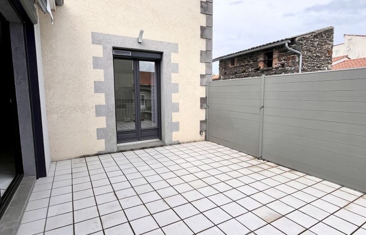 maison 8 pièces 185 m2 à vendre à Châteaugay (63119)