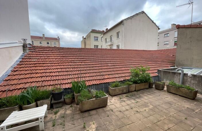 Maison de rue 268 m² avec terrasse — photo 4