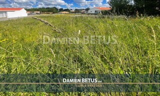 Terrain  973 m² à vendre à La Chaize-Giraud (85220)