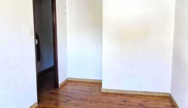 Maison de Village  4 pièces  à vendre Cassagnes 66720