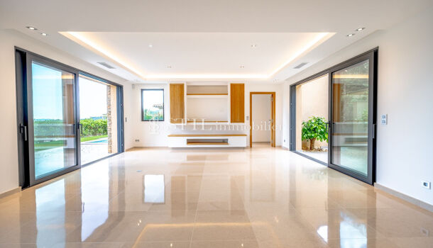 Villa / Maison 5 pièces  à vendre Sainte-Maxime 83120