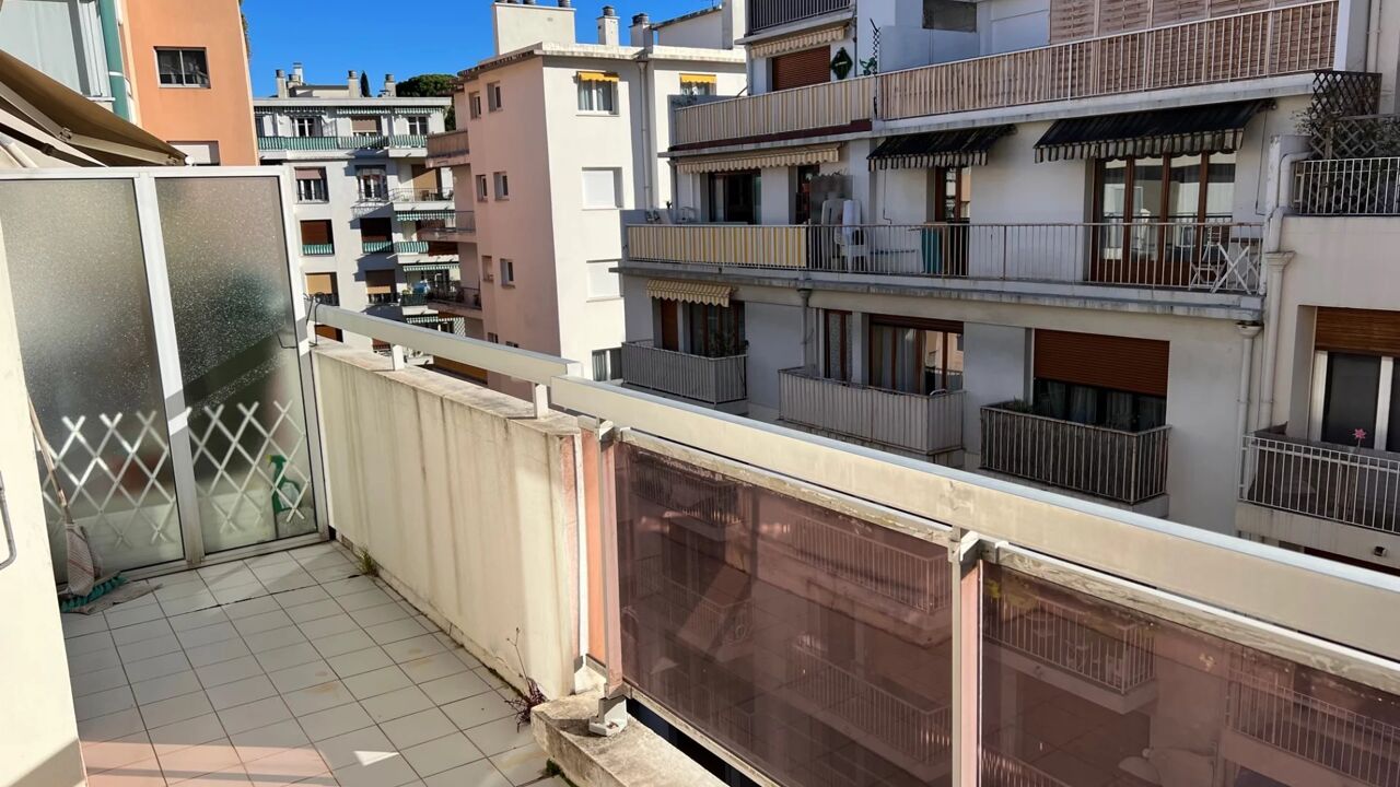 appartement 3 pièces 62 m2 à vendre à Nice (06100)