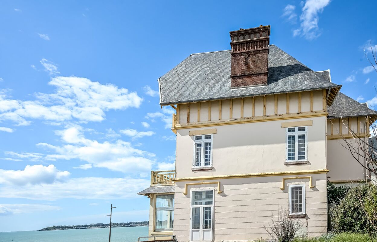 maison 13 pièces 350 m2 à vendre à Saint-Pair-sur-Mer (50380)