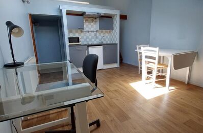 location appartement 410 € CC /mois à proximité de Bezannes (51430)