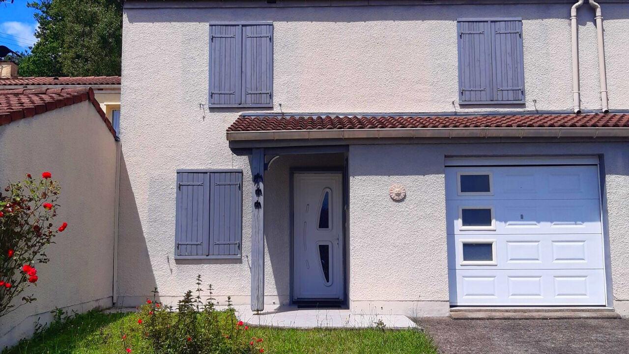 maison 4 pièces 92 m2 à vendre à Aurillac (15000)