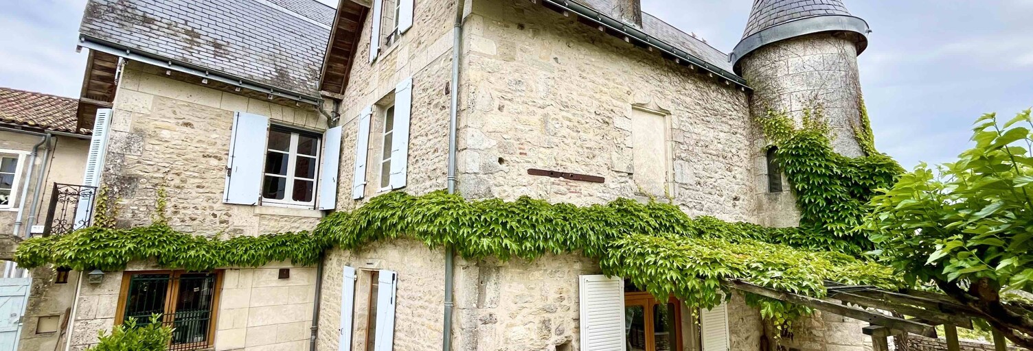 Maison 9 Pièces 209 m² à vendre à Charroux (86250)