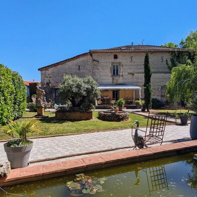 Maison 6 pièces 499000 €
