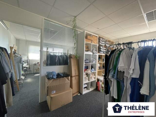 BUREAUX à LOUER — photo du bien