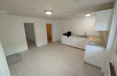 location appartement 700 € CC /mois à proximité de Brue-Auriac (83119)