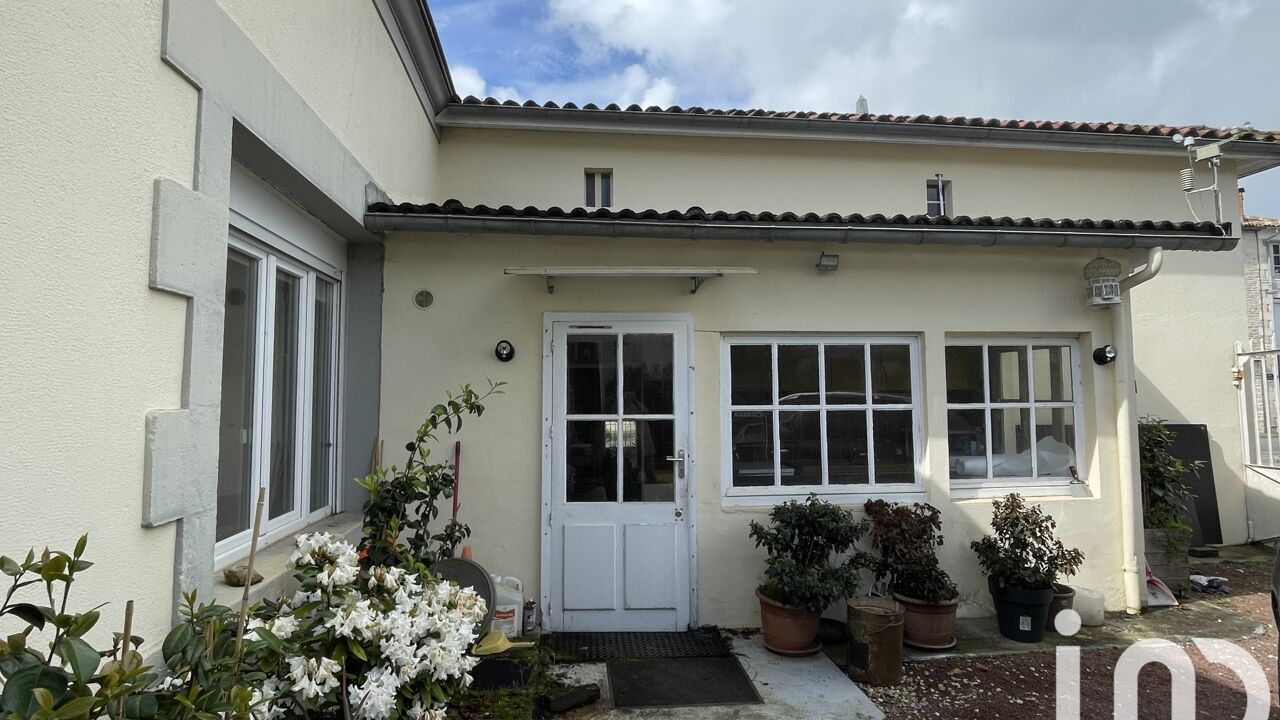 maison 3 pièces 115 m2 à vendre à Sauzé-Vaussais (79190)