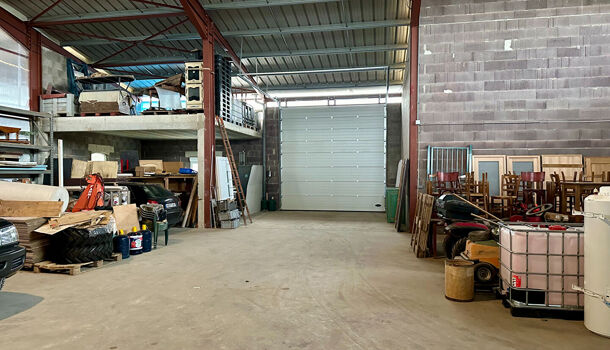 Local d'activit&eacute;s  à vendre Saint-Saturnin-de-Lenne 12560