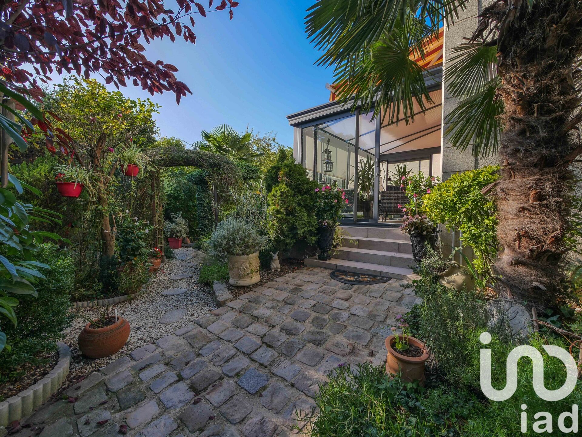 Maison a louer nanterre - 5 pièce(s) - 105 m2 - Surfyn