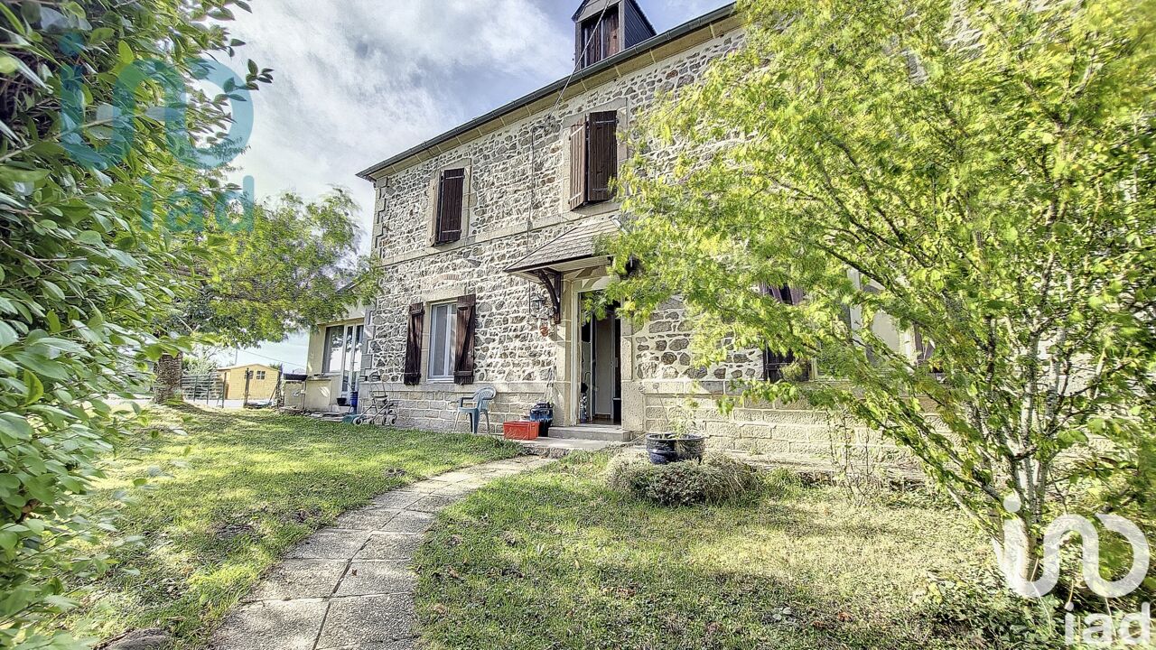 maison 9 pièces 178 m2 à vendre à Saint-Maigner (63330)