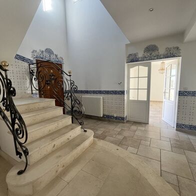 Maison 5 pièces 553850 €