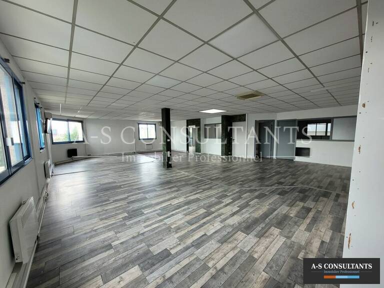 BUREAUX A LOUER — photo 1