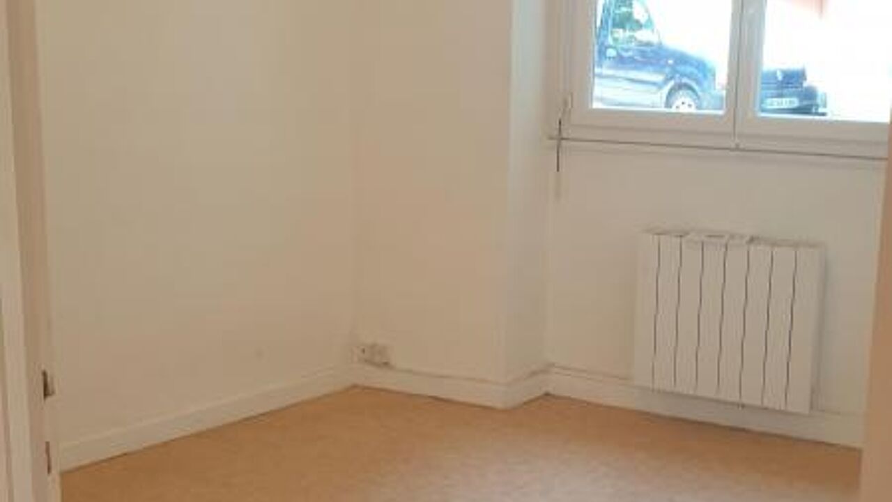 appartement 1 pièces 31 m2 à louer à Marcillac-Vallon (12330)