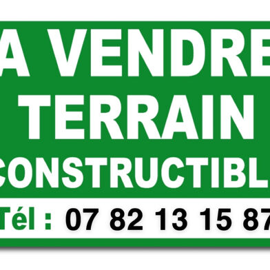 Terrain 700 m²