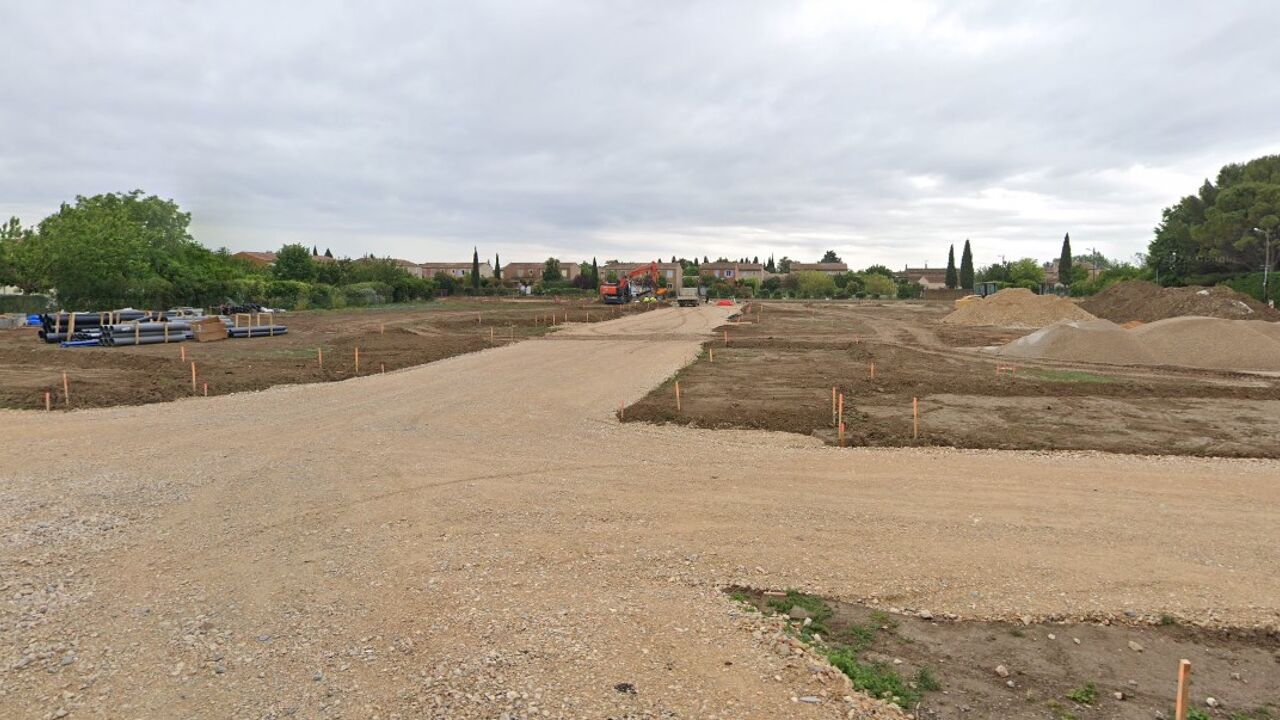 terrain 660 m2 à construire à Camaret-sur-Aigues (84850)