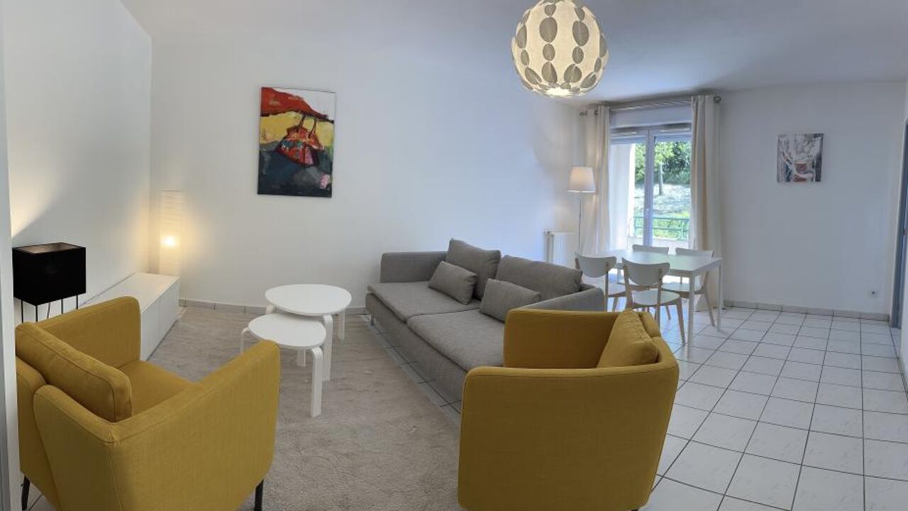appartement 3 pièces 69 m2 à louer à Sainte-Foy-Lès-Lyon (69110)