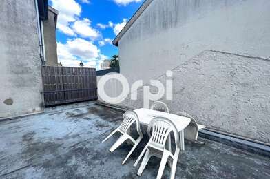 Appartement 6 pièces 208000 €