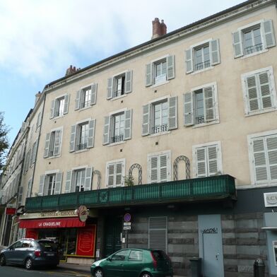 Appartement 3 pièces 900 €