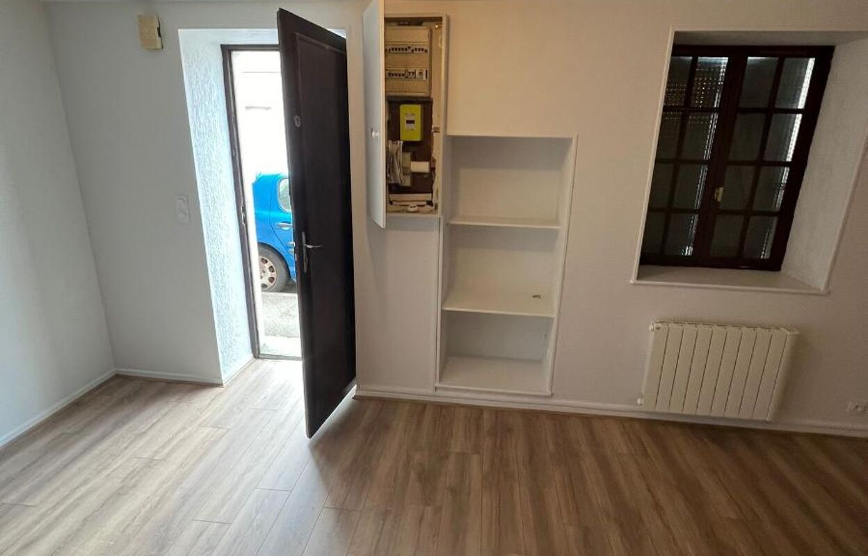 appartement 3 pièces 70 m2 à louer à Vaulx-en-Velin (69120)