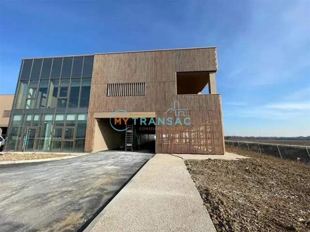 A VENDRE Locaux Neufs à partir de 2 788m² à Tremblay Parc Aérolians — photo du bien