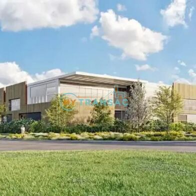 Local industriel  4767 €