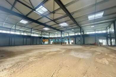 Local industriel  4409 €