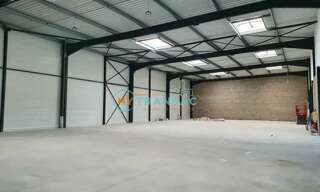 Local industriel  693 m² à vendre à Buchelay (78200)