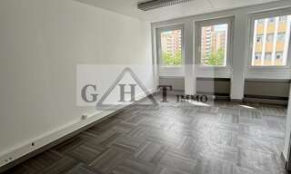 Bureau  51 m² à louer à Ivry-sur-Seine (94200)