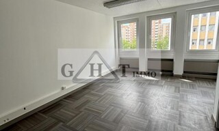 Bureau  51 m² à louer à Ivry-sur-Seine (94200)