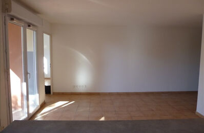 location appartement 640 € CC /mois à proximité de Bouillargues (30230)