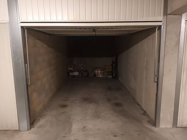 Parking/Box 1 emplacement — photo 1