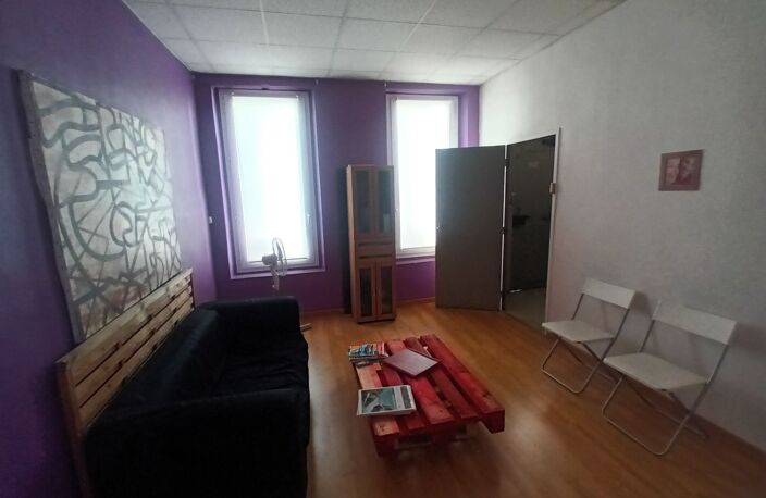 Bureaux 0 pièce — photo 2