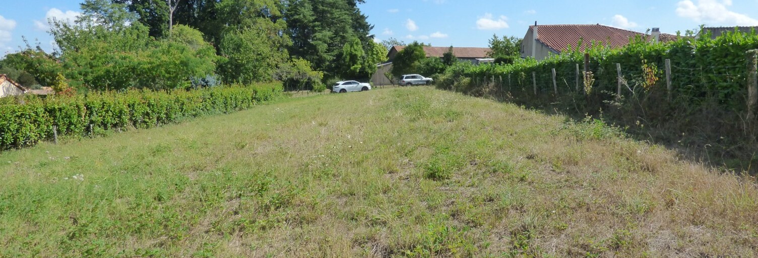 Terrain  966 m² à vendre à Chantonnay (85110)