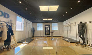 Bureau 3 Pièces 135 m² à vendre à Éguilles (13510)