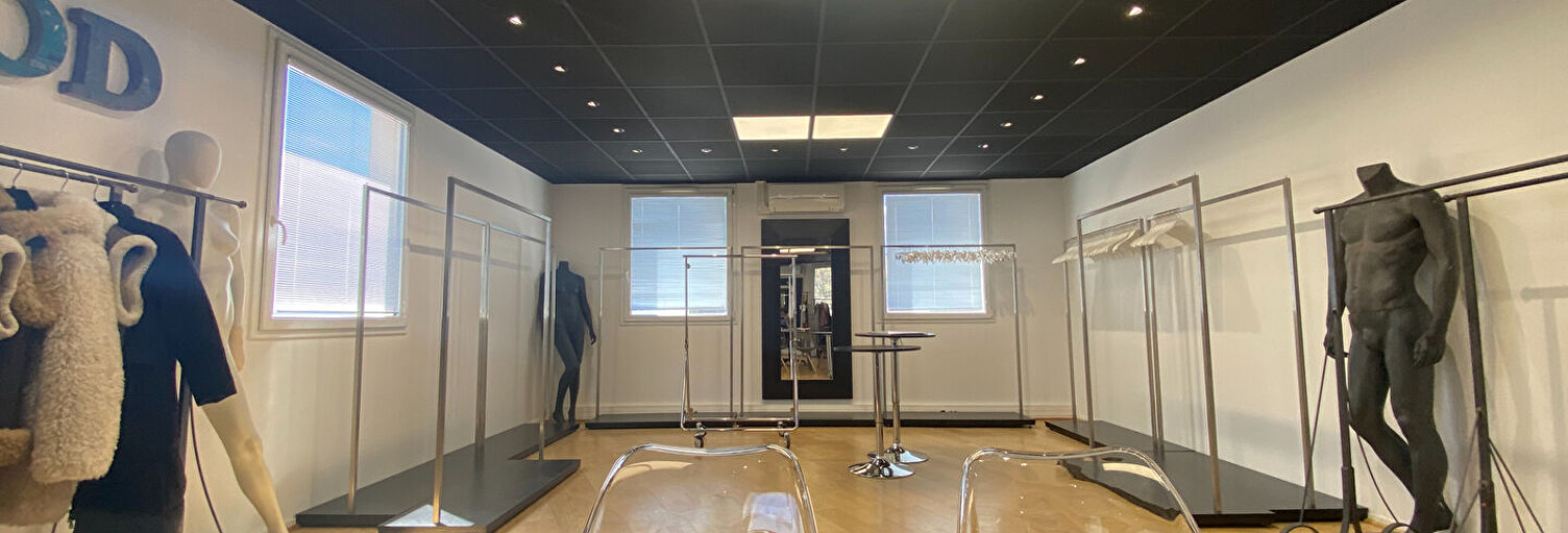 Bureau 3 Pièces 135 m² à vendre à Éguilles (13510)