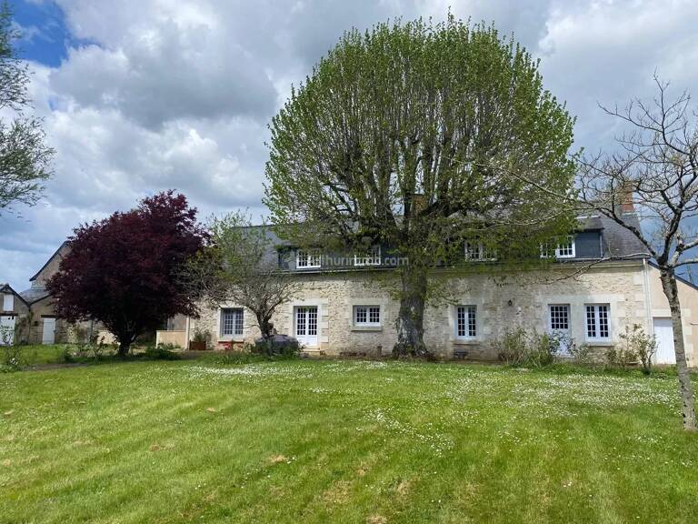Grande maison de caractère aux portes de TOURS — photo 1