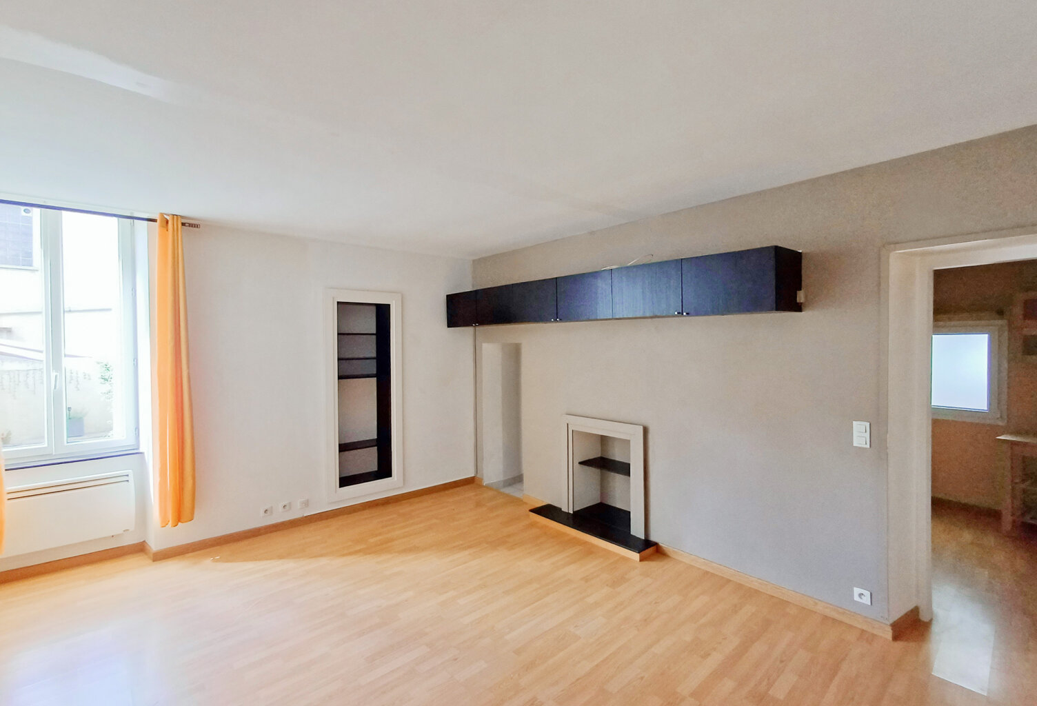 AUBENAS CENTRE - APPARTEMENT 2 PIECES 50m2 — photo 1