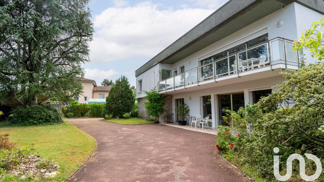 maison 7 pièces 216 m2 à vendre à Fontaines-sur-Saône (69270)