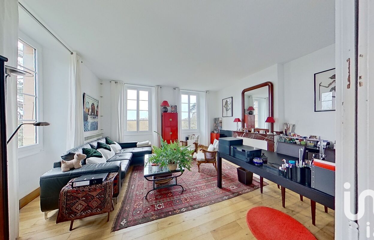 maison 8 pièces 238 m2 à vendre à Saint-Soulan (32220)