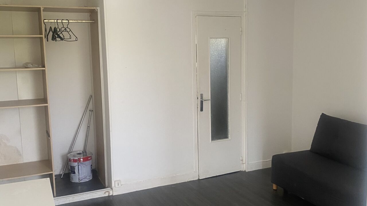 appartement 1 pièces 20 m2 à vendre à Corbeil-Essonnes (91100)