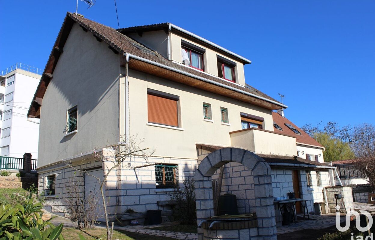 maison 5 pièces 125 m2 à vendre à Corbeil-Essonnes (91100)