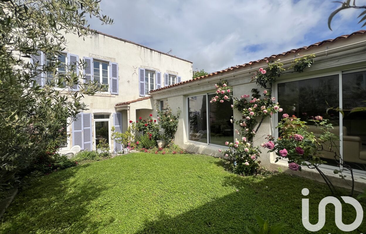 maison 7 pièces 239 m2 à vendre à La Rochelle (17000)
