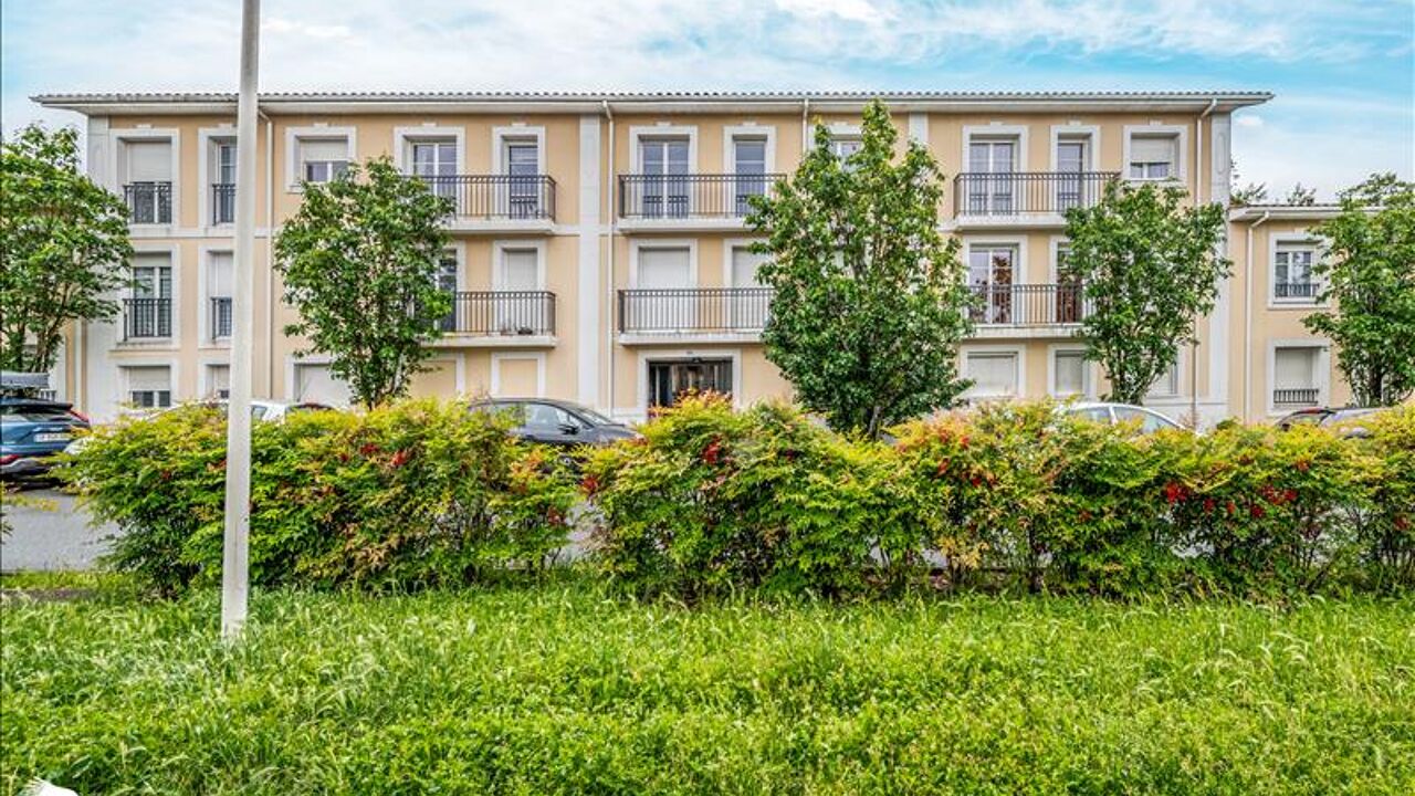 appartement 2 pièces 43 m2 à vendre à Le Haillan (33185)