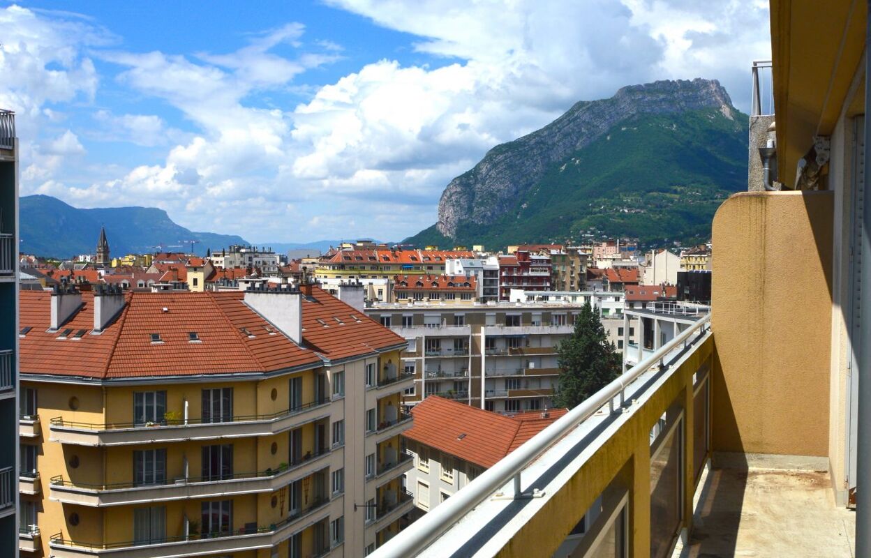 appartement 2 pièces 63 m2 à vendre à Grenoble (38000)