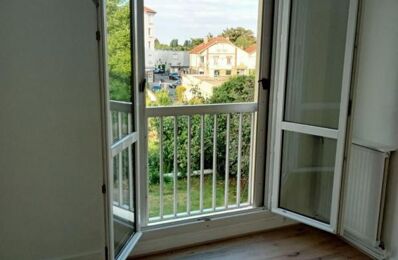 location appartement 999 € CC /mois à proximité de Plaisir (78370)